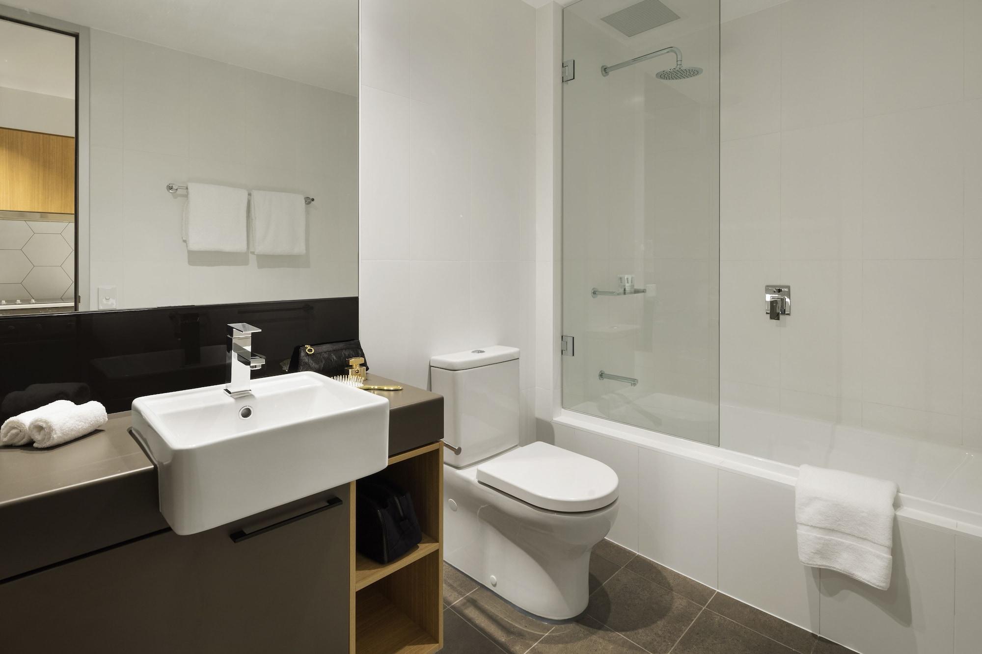 Quest Port Adelaide Aparthotel Exterior foto