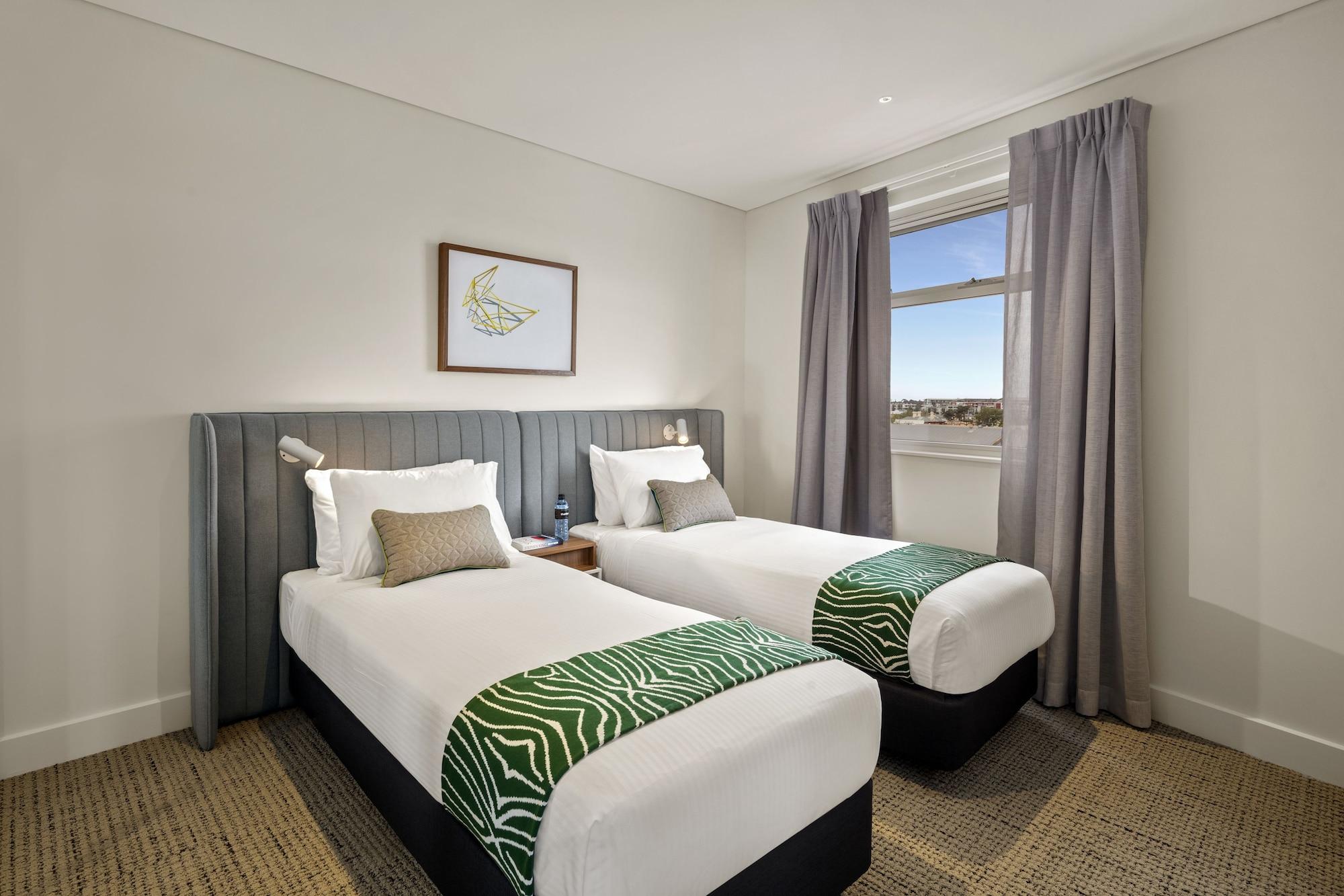 Quest Port Adelaide Aparthotel Exterior foto